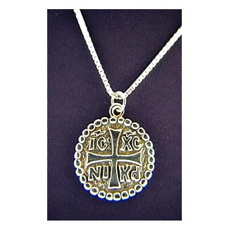 “Jesus Christ conquers” Cross medallion 