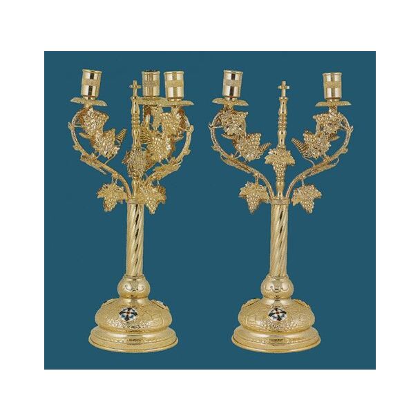 Gold-plated trikeri and dikeri with enamel medallions