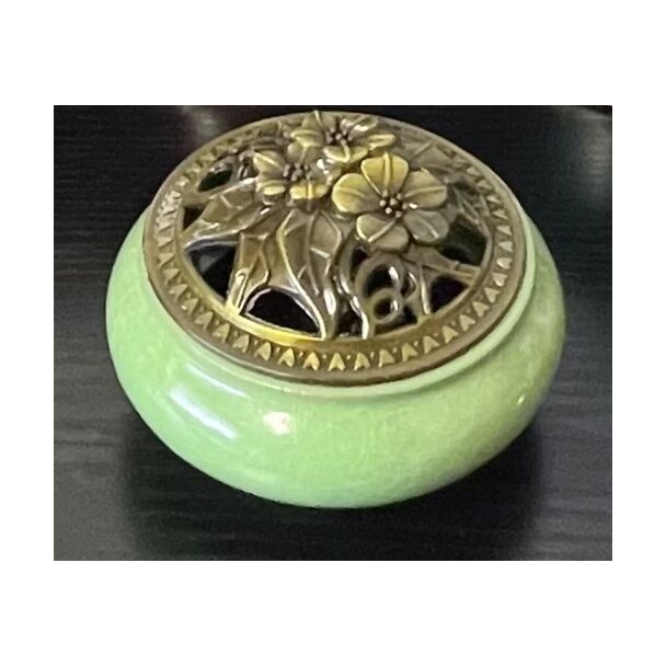 Ceramic Incense burner with top